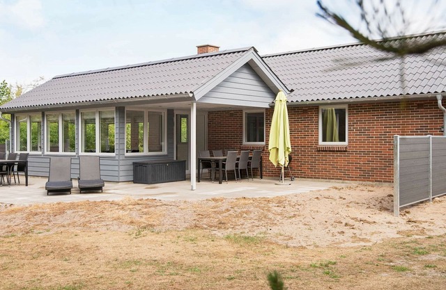 6 person holiday home in Henne
