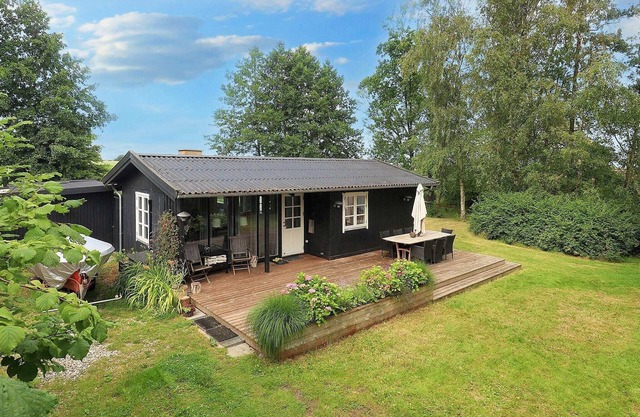 6 person holiday home in Mern-By Traum