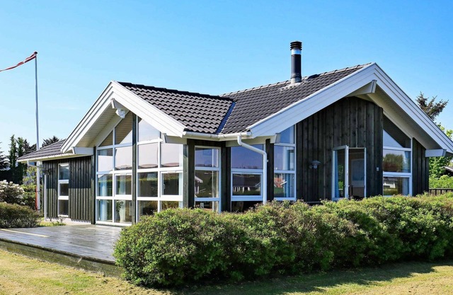 6 person holiday home in Sæby-By Traum