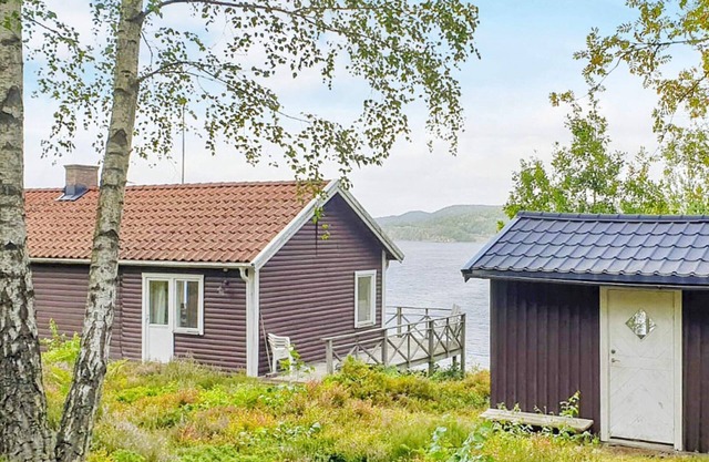 6 person holiday home in HENÅN-By Traum