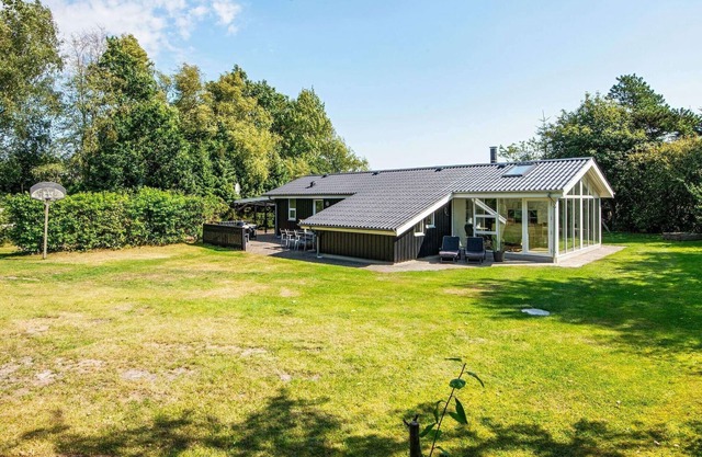 6 person holiday home in Tarm-By Traum