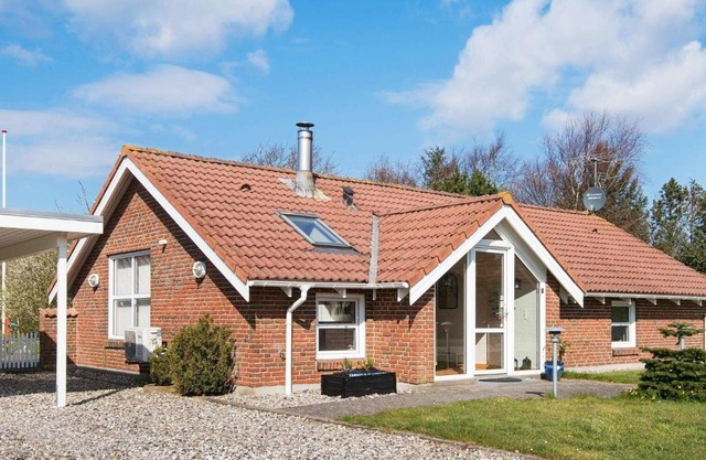 6 person holiday home in Ulfborg