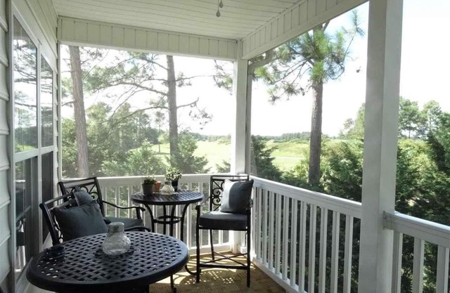 6000 Windsor Green Way 301 Condo