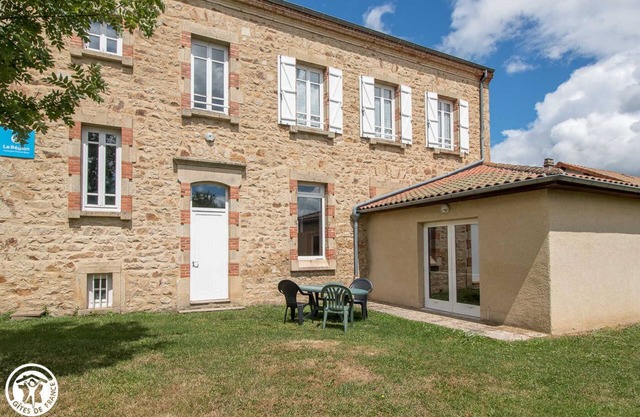 63g63194 - Egliseneuve-des-liards