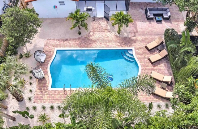 ~6BR Modern Villa in The Heart of Hollywood~