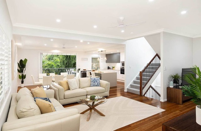 6km to CBD|Large Family Pool Home in Taringa|Pets