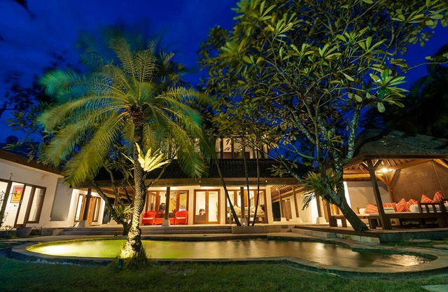 7 Bedrooms- Last Minute Deal 50%+ OFF!