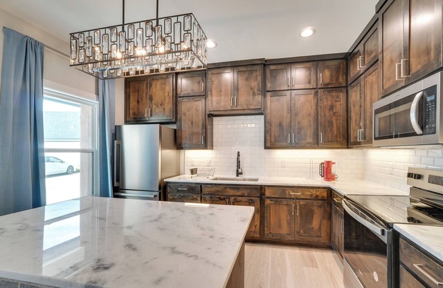 7 Mi to Afb: Central & Modern San Angelo Home