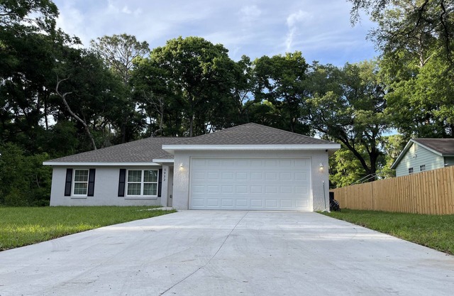 7 min from World Equestrian Center/sleeps up to 10 people