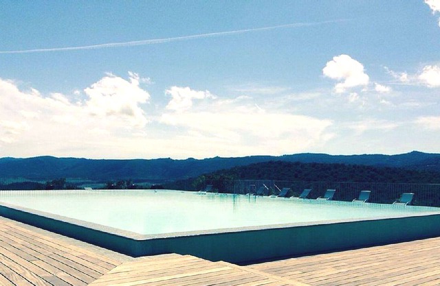 70 sqm air-conditioned apartment, heated swimming pool, near Sta Giulia 4/6 pers.