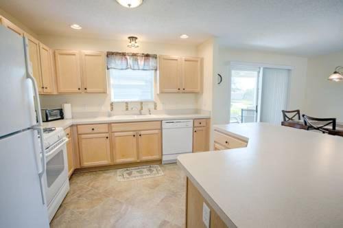 769 Z3a VILLAGE OF LYNNHAVEN