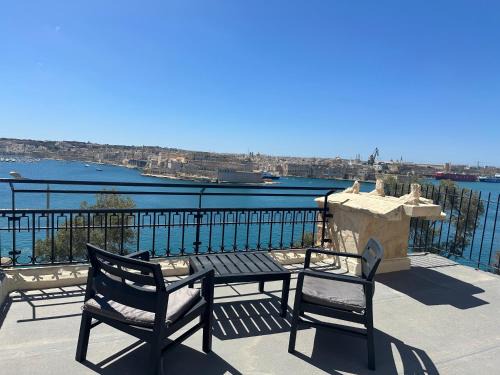79 Sam's Place, Valletta