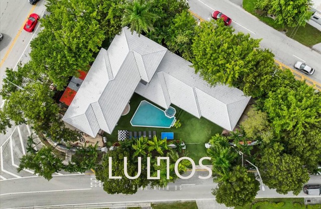 7BD Paradise with Amazing pool Jacuzzi Games L32