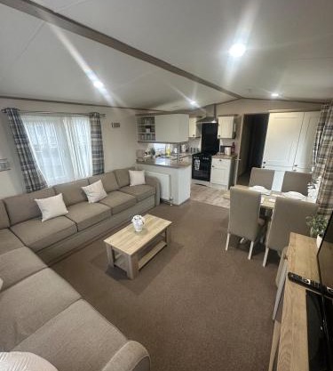 8 Birth Holiday Home