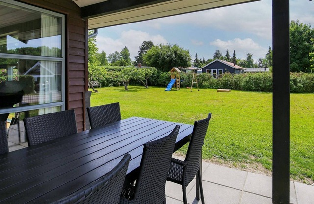 8 person holiday home in Stubbekøbing