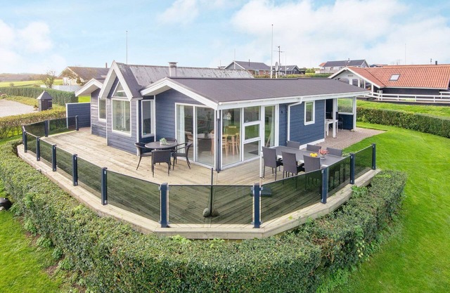 8 person holiday home in Lemvig-By Traum
