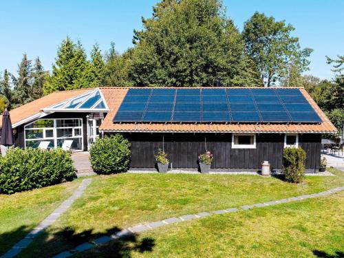 8 person holiday home in Gilleleje-By Traum