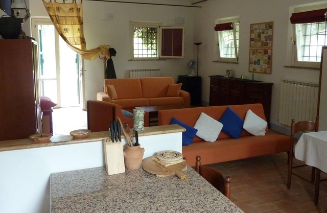 80 sqm open space-style flat in a green setting