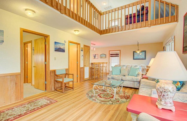 8065 - The Surfing Kitty