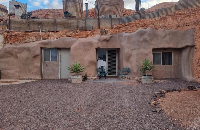894 Holly Court