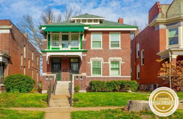 8BR @ Tower Grove Park | Sleeps 22 /ABODEbucks