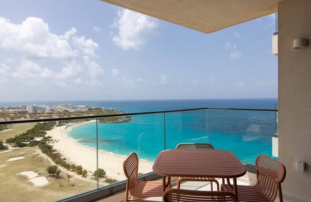 A-1802 1 bedroom apartment with miraculous view of Mullet Bay Beach