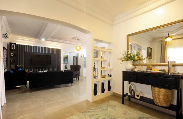 A beautiful and well-furnished 2-bedroom ensuite apartment in the heart of Abuja