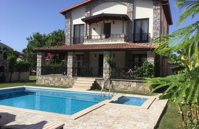 A beautiful villa with private pools, wi fi, air conditioned throughout. n