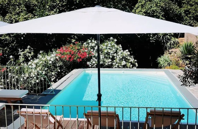 A Casetta" cottage with heated swimming pool