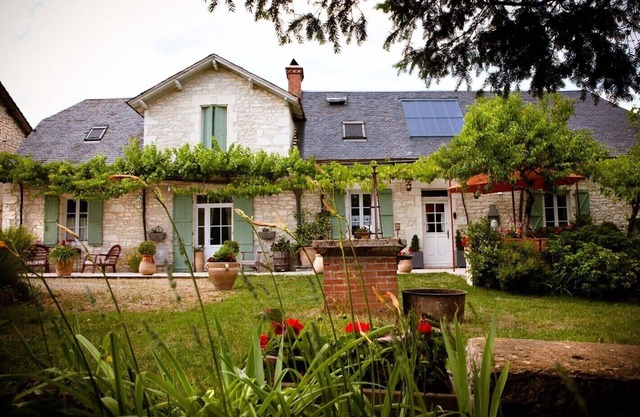 A Charming House in Dordogne with swimming pool