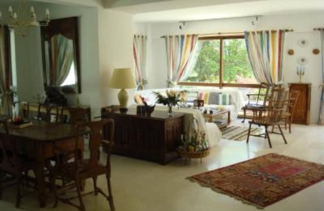 A country house with swimming pool, close to Loches. (No stays below 14 days)