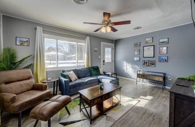 A cozy home between the Indiana Dunes and town of Chesterton.