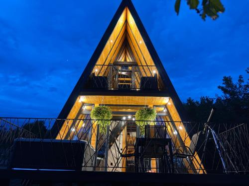 A-Frame Luxury House With Hot Tub