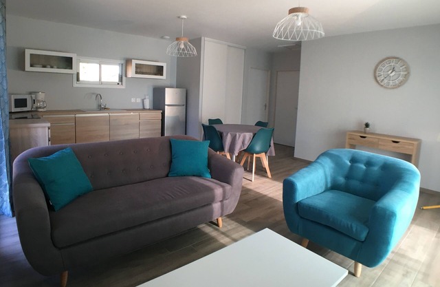A HOME JUST FOR YOU, CLOSE TO ALL AMENITIES!