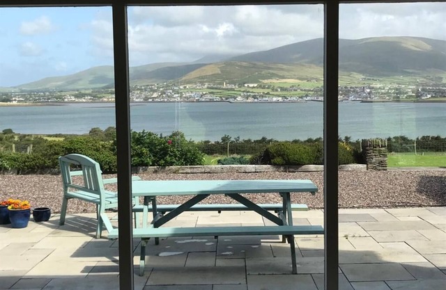 A little bit of heaven, Stunning Luxury waterfront Dingle Bay Property