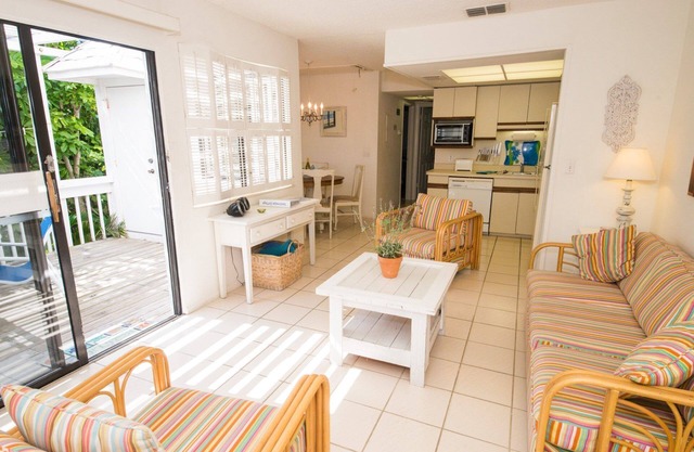 A lovely 2 bed and 2 bath property just moments from the beach