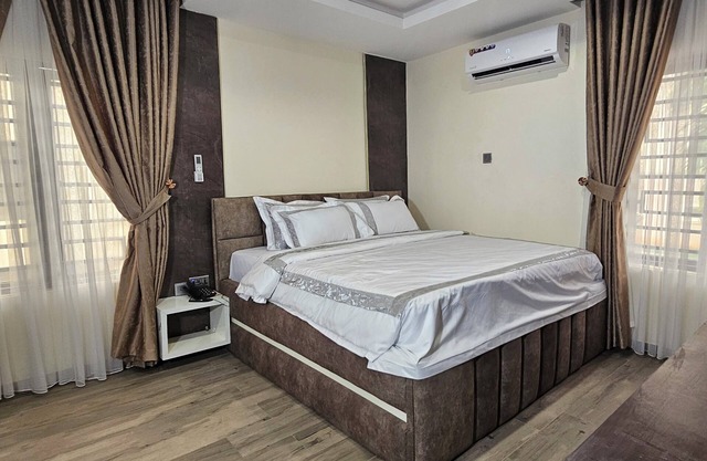 A lovely residential suit located in the heart of Abuja.