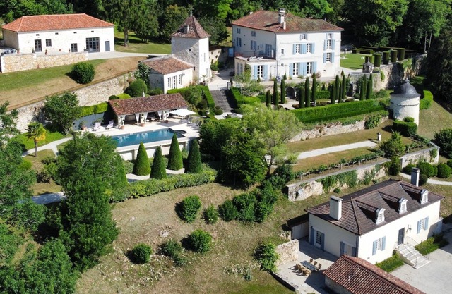 A luxurious charming domain in Périgord.