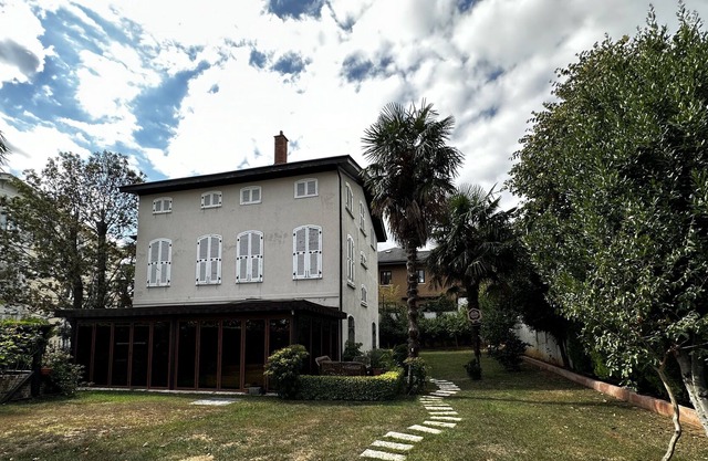 A magnificent villa in Emirgan, Istanbul. Historical texture will fascinate you