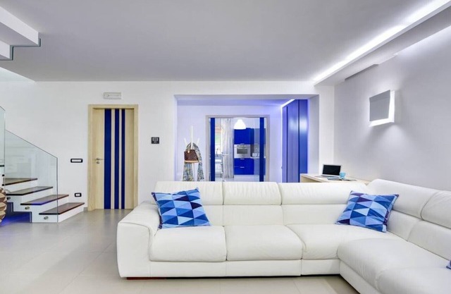 A newly renovated, stylish 2 bedroom apartment with amazing sea view