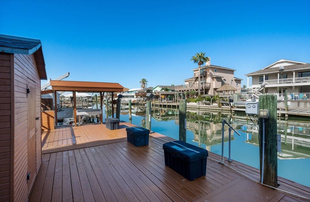 A Pirate's Paradise | Large Canal Home + Fishing + Pool
