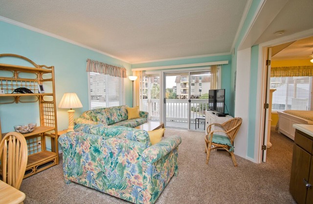 A Place At The Beach 160, Oceanside Condo in Atlantic Beach, NC!