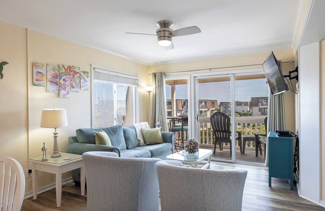 A Place At The Beach 369, Oceanside Condo in Atlantic Beach, NC!