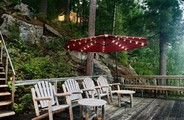 A Private Lakefront Cottage on Gull Lake
