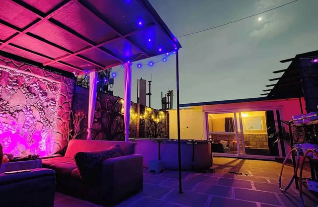 A Roof to Remember. Swiss cottage & private pooln