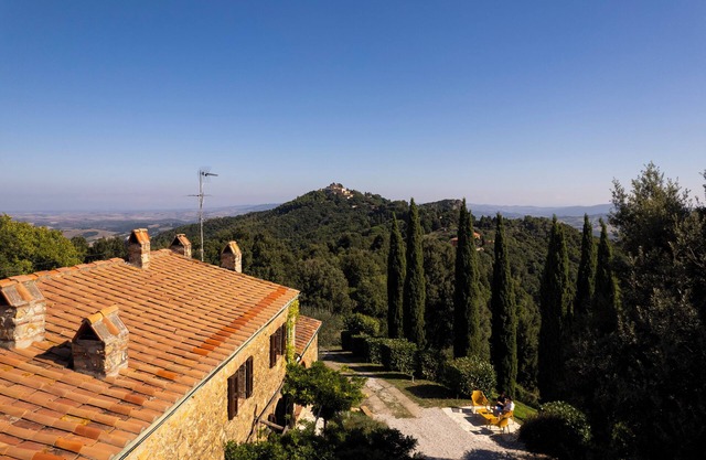 A stone farmhouse from 1850 with a pool for nature lovers