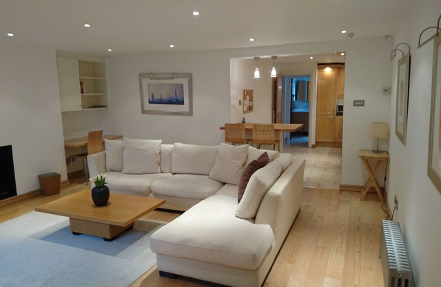 A stunning apartment, recently appointed and maintained to a high standard