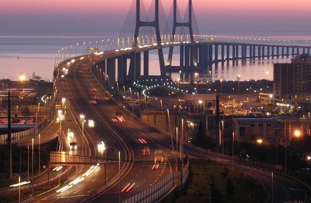 A View to the River Tejo - I. B.G. HOME (8 min away from airport)