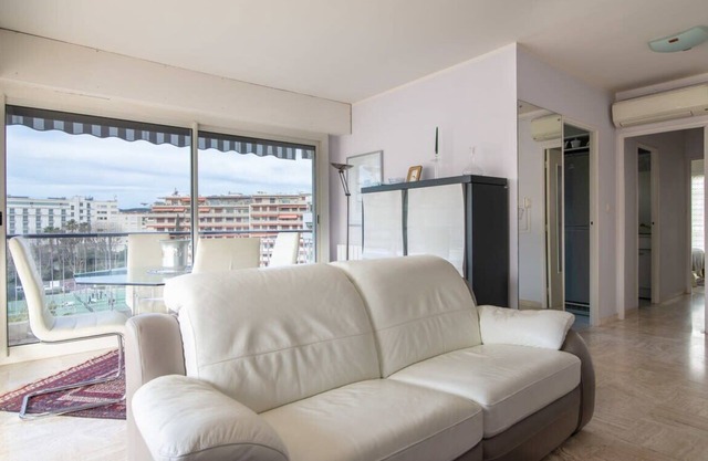 A032 - Beautiful apartment for 4 - Near Croisette
