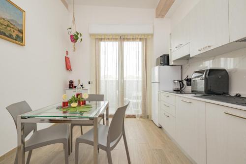 A10 Arcobaleno ACCOGLIENTE MONOLOCALE Rho-Fiera -Como lago - MXP